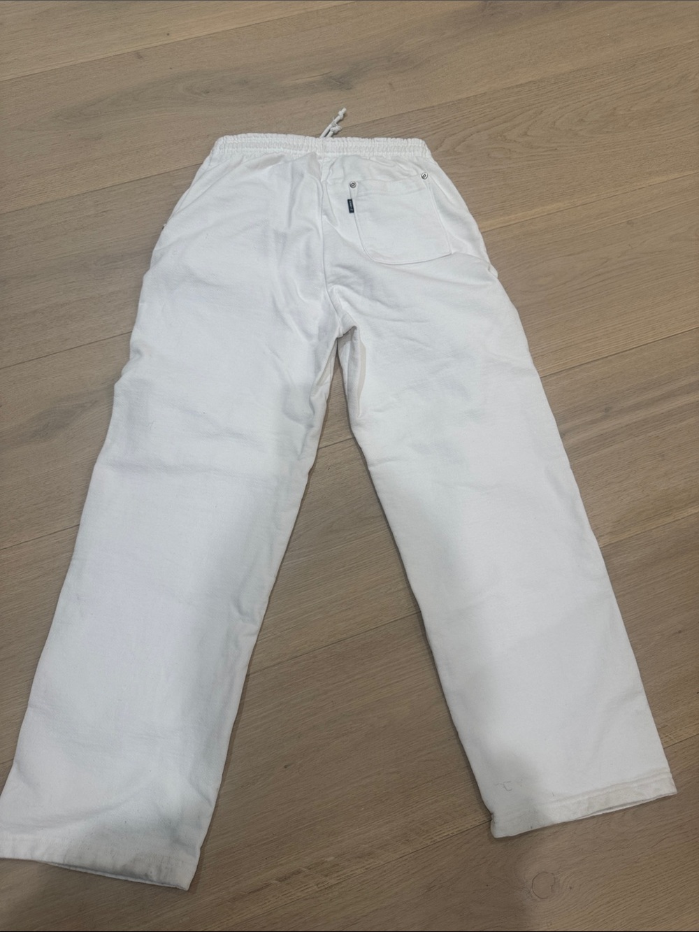 White Drawstring sweatpants Pants - Back Pocket Detail